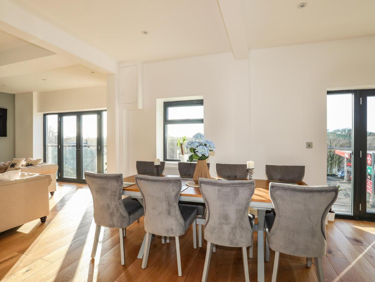 카나번 Bryn Min Manton Penthouse 아파트 외부 사진