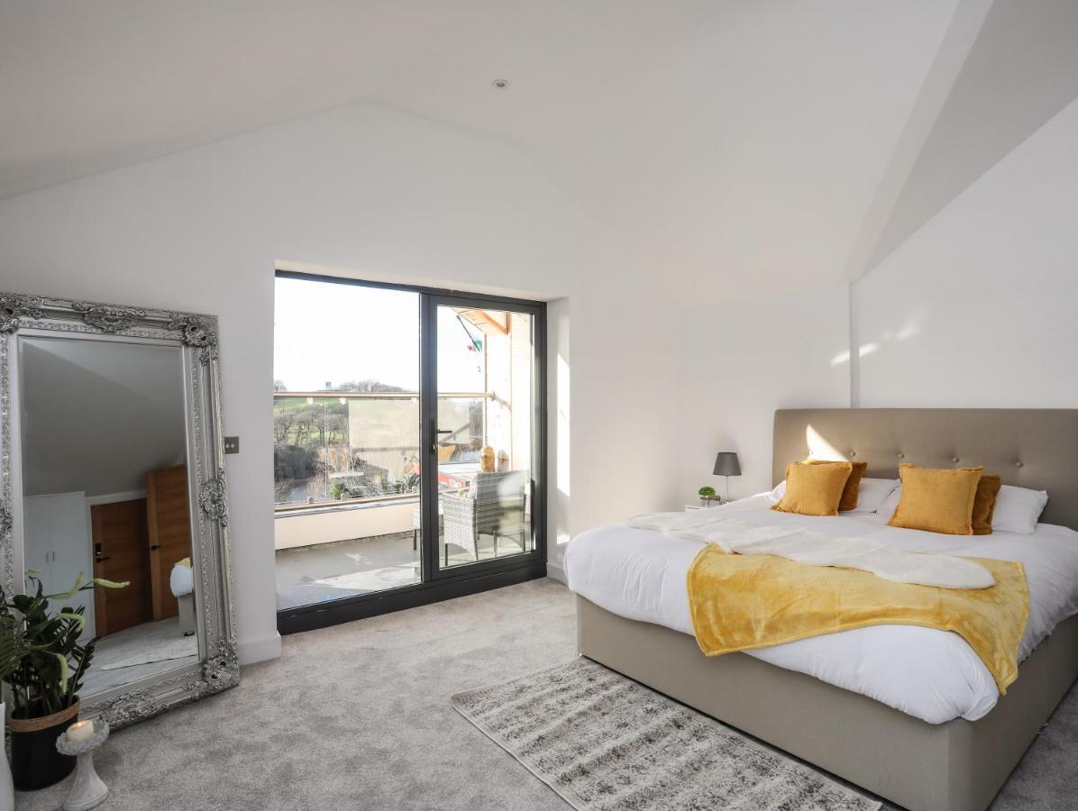 카나번 Bryn Min Manton Penthouse 아파트 외부 사진